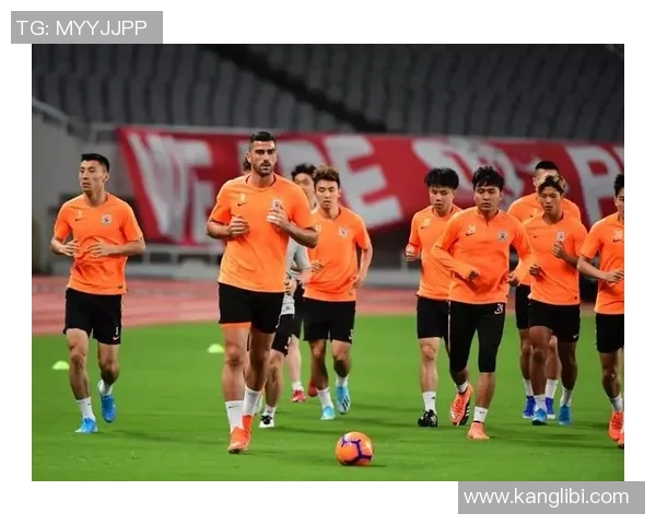 中国U18青年队迎战布拉格斯拉维亚全力争胜展现青春风采 中国U18青年队迎战布拉格斯拉维亚全力争胜展现青春风采